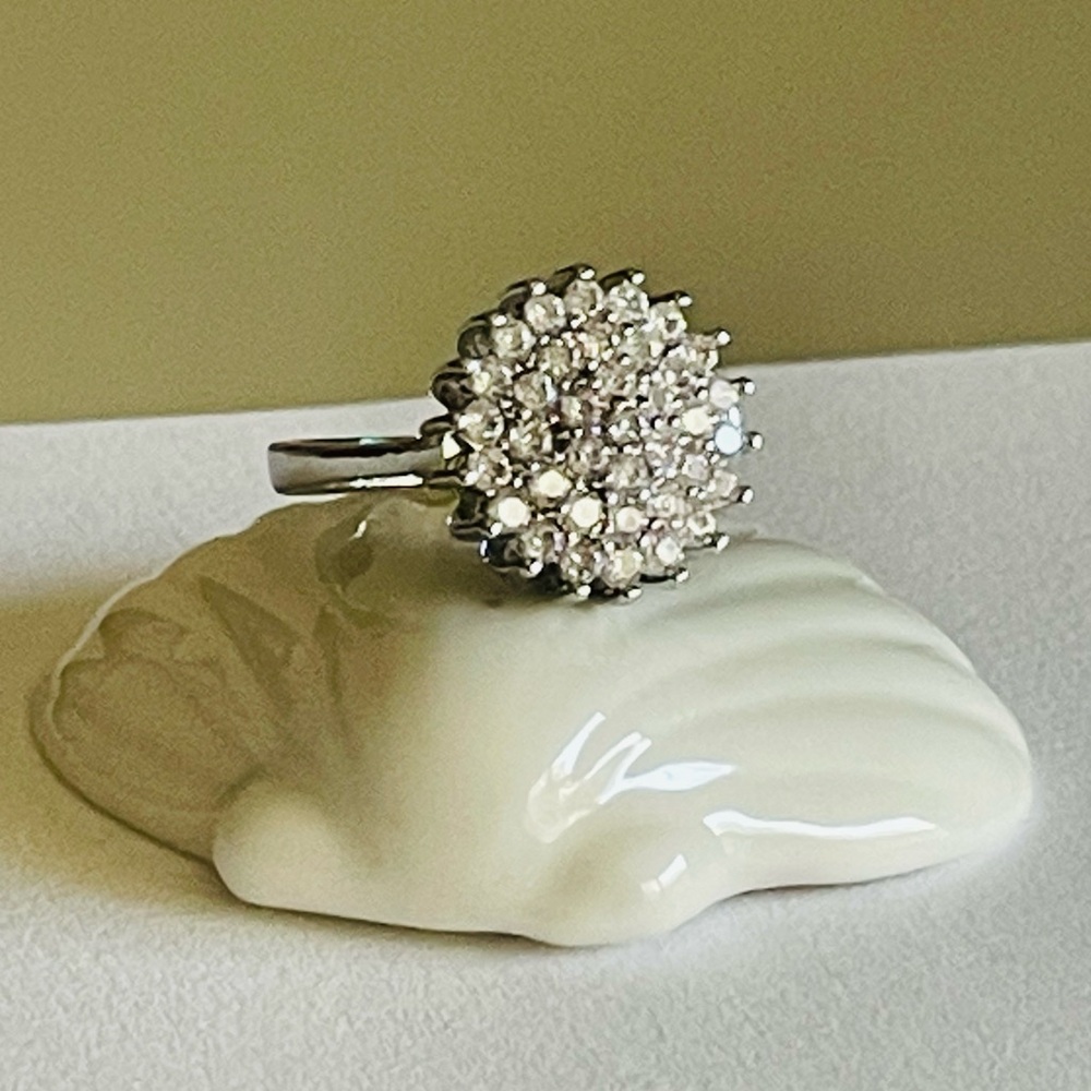 Polished Silver Floral Cluster Clear Stone Cocktail Ring - size 7
